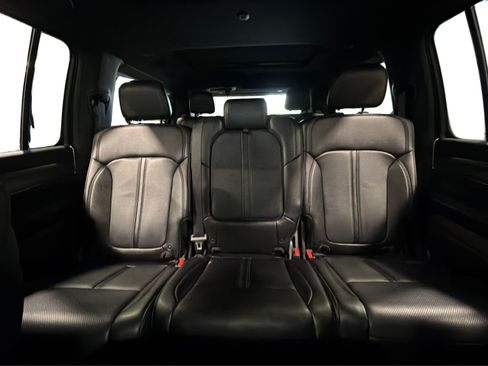 Used 2024 Jeep Wagoneer Series II AWD/4WD image 47