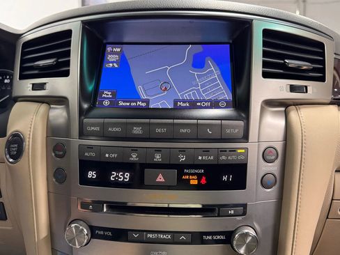 Used 2013 Lexus LX 570 LX 570 Sport Utility 4D image 12