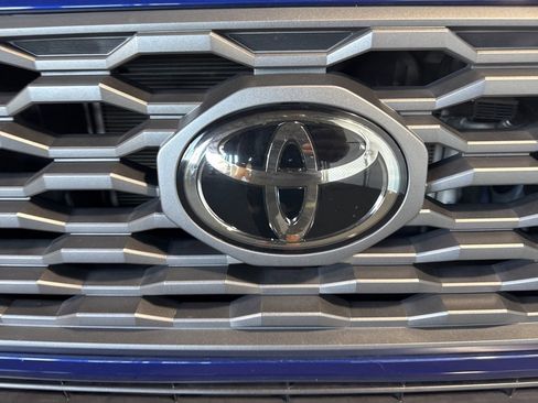 Used 2023 Toyota Tacoma TRD Sport image 16