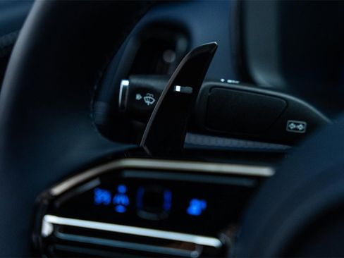 Used 2025 Aston Martin DBX 707 image 45