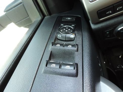 Used 2022 Ford F250 Lariat w/ Tremor Off-Road Package AWD/4WD image 31