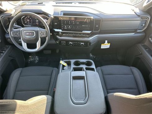 New 2026 GMC Sierra 1500 Elevation image 7