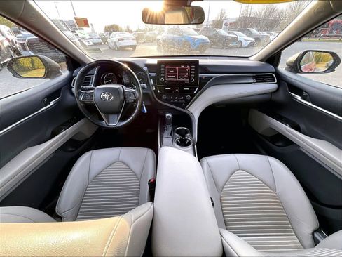 Used 2021 Toyota Camry SE image 21