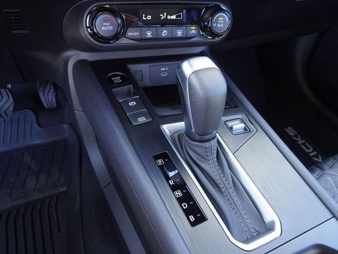 New 2026 Nissan Kicks SV image 18