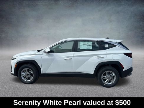 Used 2026 Hyundai Tucson SE AWD/4WD image 2