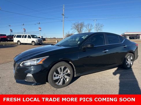 Used 2019 Nissan Altima 2.5 S image 1
