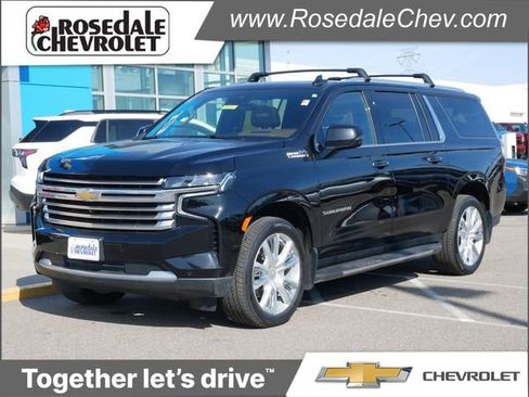 Used 2024 Chevrolet Suburban High Country image 1