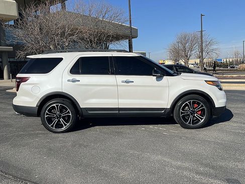 Used 2014 Ford Explorer Sport w/ Equipment Group 401A image 2