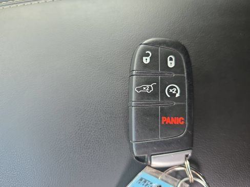 Used 2021 Jeep Grand Cherokee Limited w/ Quick Order Package 28K 80th AWD/4WD image 36