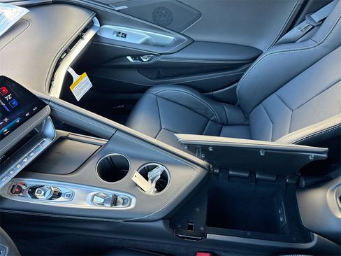 New 2026 Chevrolet Corvette Stingray Convertible w/ 1LT image 24