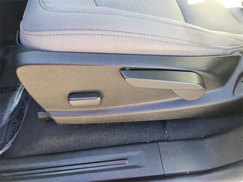 Certified 2021 Chevrolet Colorado W/T w/ WT Convenience Package image 17