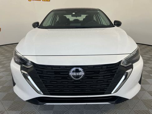 Used 2024 Nissan Sentra SR FWD image 10