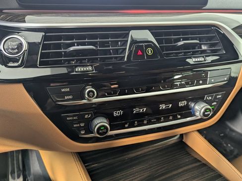 Used 2023 BMW 530i w/ M Sport Package RWD image 21