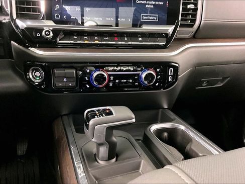 Used 2025 GMC Sierra 1500 SLT w/ SLT Premium Plus Package AWD/4WD image 9