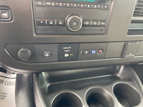 Used 2021 Chevrolet Express 3500 w/ Power Convenience Package image 13