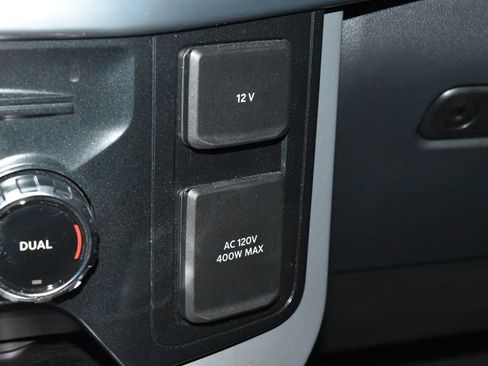 Used 2024 Ford F150 Lariat AWD/4WD image 16