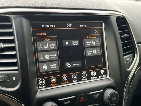 Used 2018 Jeep Grand Cherokee High Altitude image 17