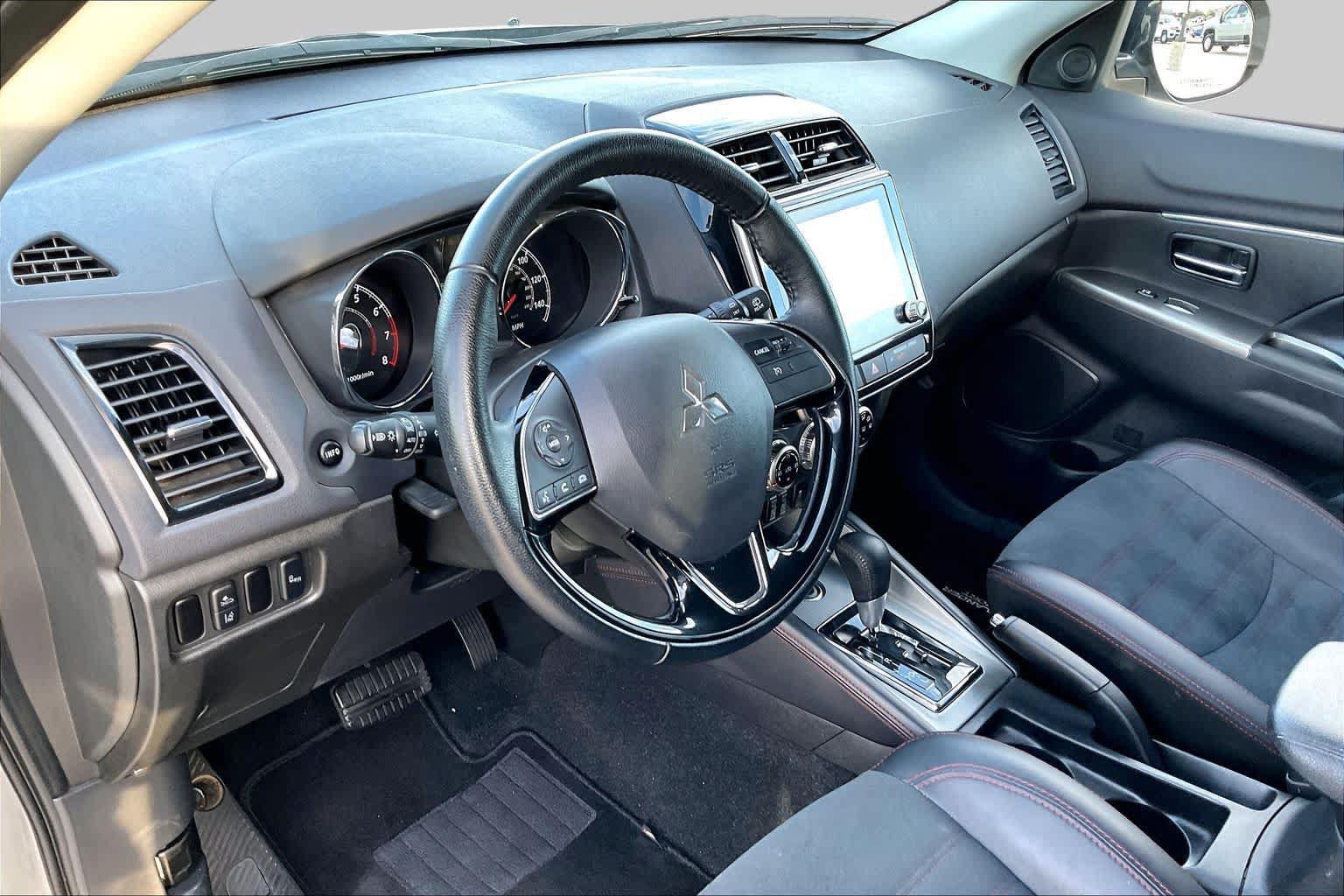 Used 2024 Mitsubishi Outlander Sport AWD image 17