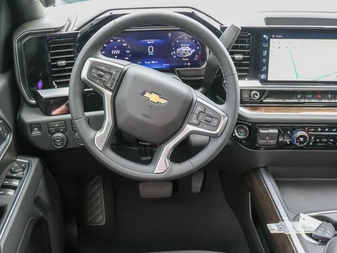 New 2026 Chevrolet Silverado 2500 LT w/ Convenience Package AWD/4WD image 16
