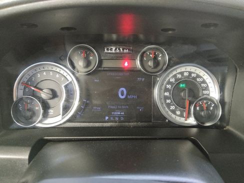 Used 2019 RAM 1500 Classic SLT w/ Luxury Group AWD/4WD image 23