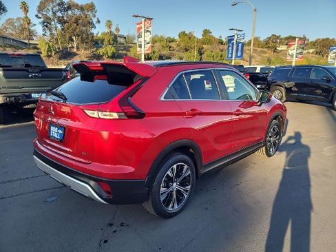 Used 2022 Mitsubishi Eclipse Cross SE image 8