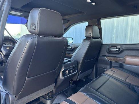 Used 2019 Chevrolet Silverado 1500 High Country w/ Technology Package image 44