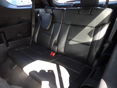 Used 2020 Ford Explorer XLT w/ Equipment Group 202A image 11