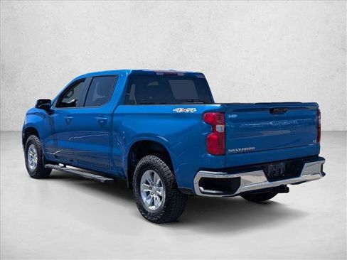 Used 2023 Chevrolet Silverado 1500 LT AWD/4WD image 7