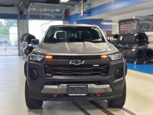 Used 2024 Chevrolet Colorado Trail Boss AWD/4WD image 3