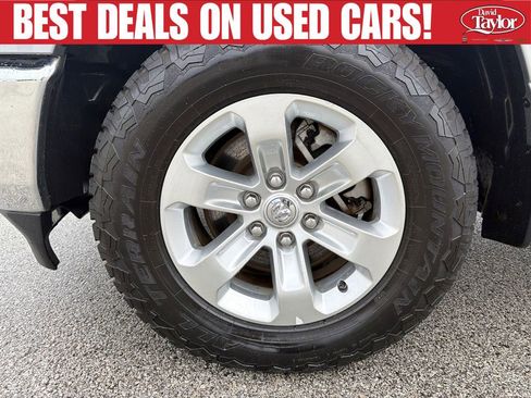 Used 2024 RAM 1500 Laramie AWD/4WD image 30