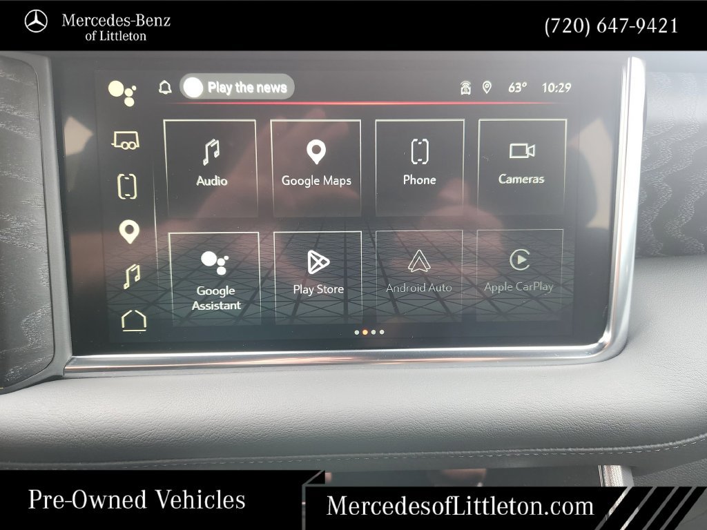 Used 2024 GMC Yukon Denali w/ Advanced Technology Package AWD/4WD image 16