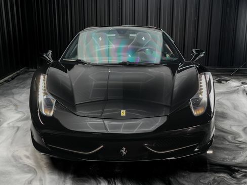 Used 2013 Ferrari 458 Spider RWD image 2