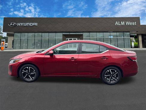 Used 2024 Nissan Sentra SV FWD image 8