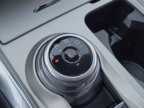 Used 2022 Ford Explorer XLT w/ Equipment Group 202A image 27