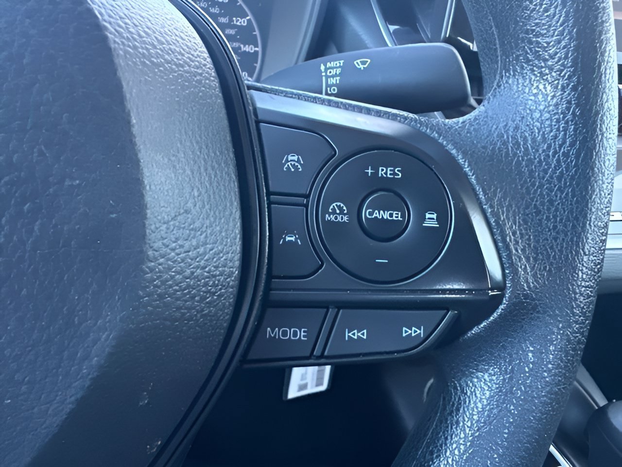 Used 2024 Toyota Corolla LE FWD image 17