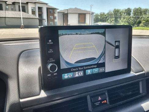 Used 2025 Honda Pilot TrailSport image 25