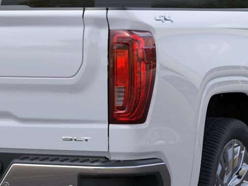 New 2026 GMC Sierra 1500 SLT w/ SLT Premium Package AWD/4WD image 11