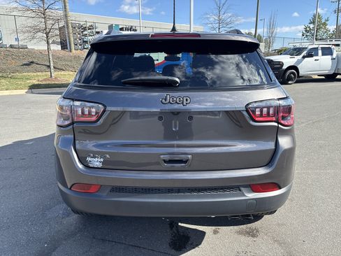 Certified 2021 Jeep Compass Latitude image 8