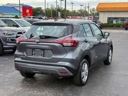 Used 2024 Nissan Kicks S FWD image 11