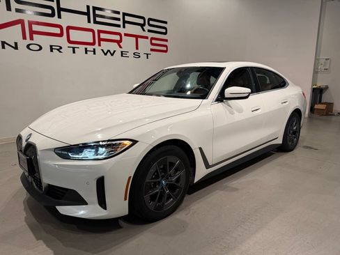 Used 2023 BMW i4 eDrive35 w/ Premium Package RWD image 2