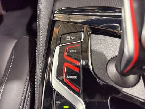 Certified 2022 BMW M5 w/ Competition Package image 37