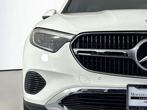 Certified 2025 Mercedes-Benz GLC 300 image 14