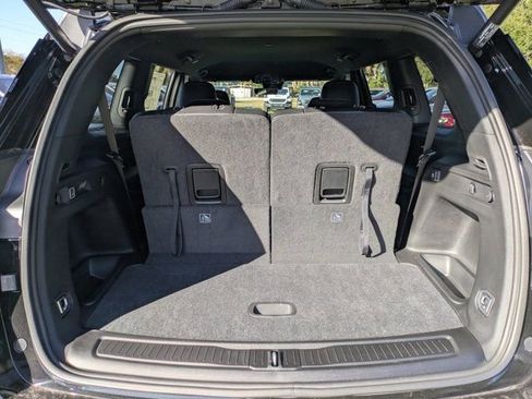 New 2025 Jeep Grand Cherokee L Limited w/ Black Appearance Package image 11