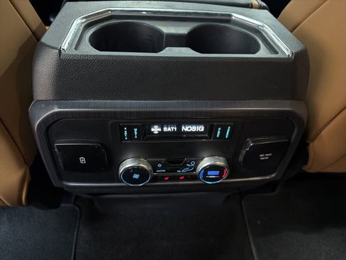 Used 2023 Ford Expedition Max Platinum AWD/4WD image 15