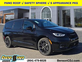New 2026 Chrysler Pacifica Select w/ S Appearance Package video 1