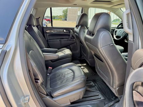 Used 2017 Buick Enclave Leather AWD/4WD image 22