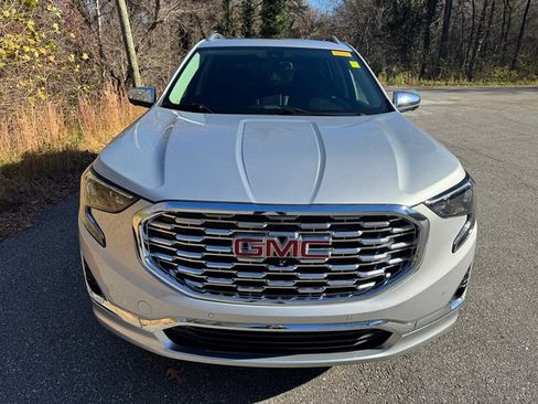 Used 2020 GMC Terrain Denali w/ Denali Premium Package image 3