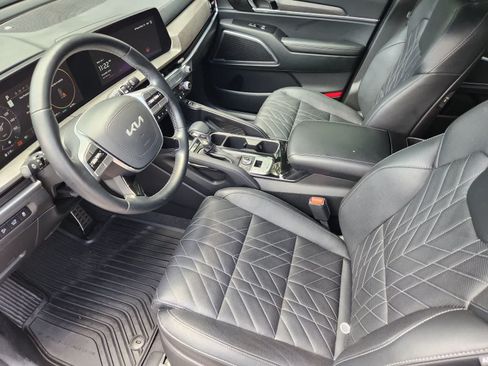 Certified 2025 Kia Telluride SX X-Line AWD/4WD image 2
