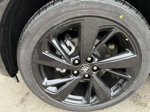 New 2026 Buick Envision Sport Touring image 9