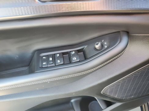 Used 2023 Jeep Grand Cherokee Altitude image 27